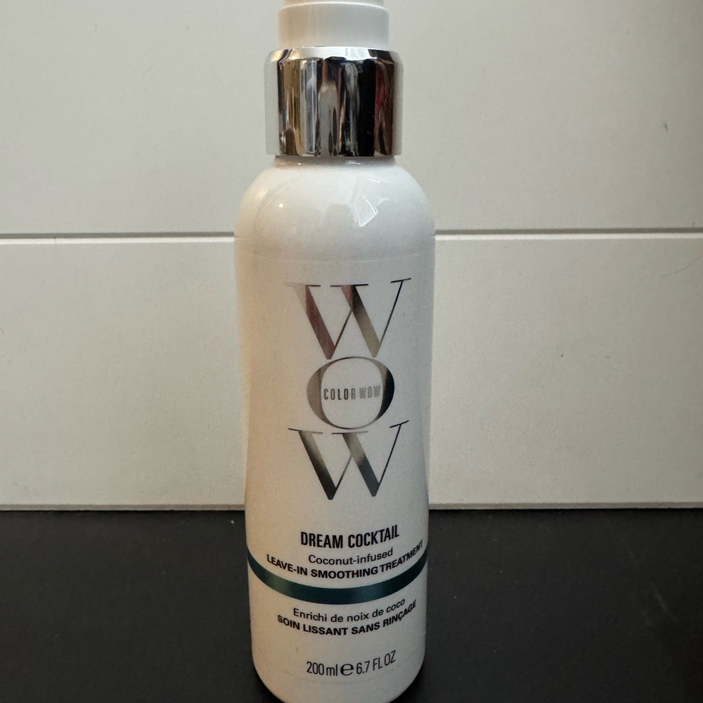 Color Wow Coconut Infused Leave-In Smoothing Treatment